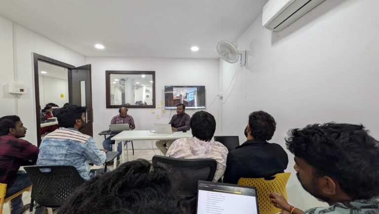 Snowflake training classroom session in Hyderabad with students learning data warehouse concepts