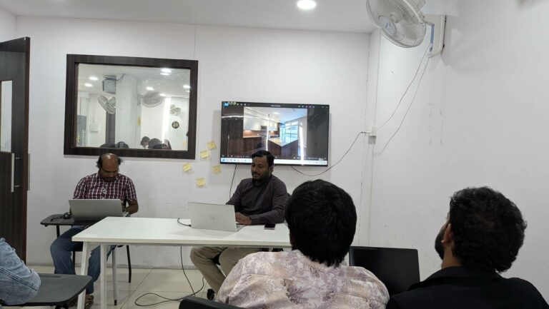 Live Snowflake demo session with instructor teaching data engineering concepts